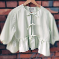 Shirt Happens Ruffle pistacja